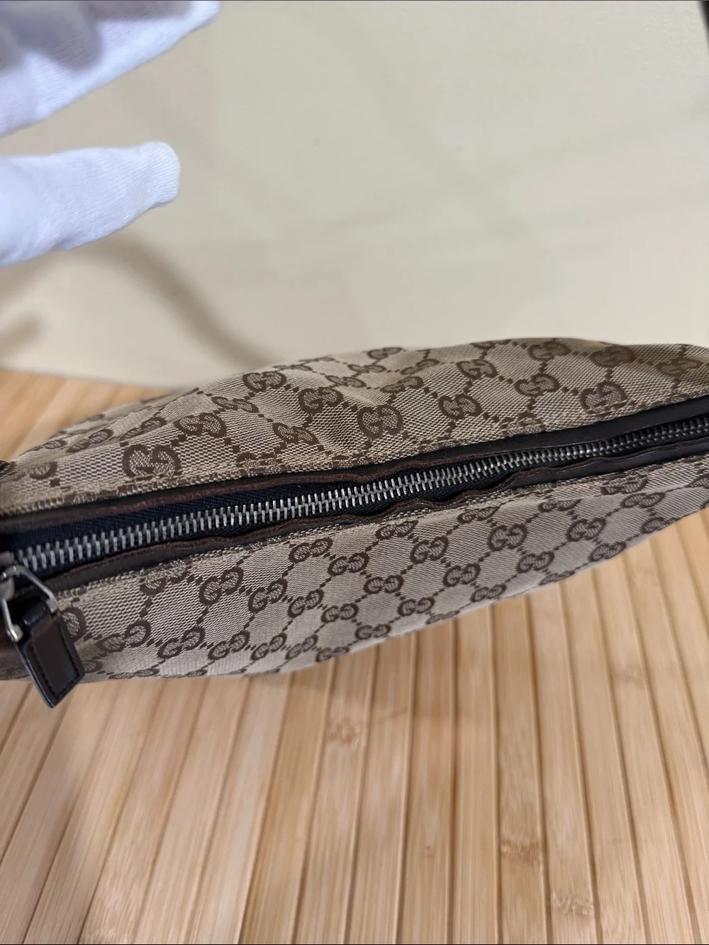 💯% Authentic Gucci Brown GG Canvas Shoulder Bag with dark brown leather Trim